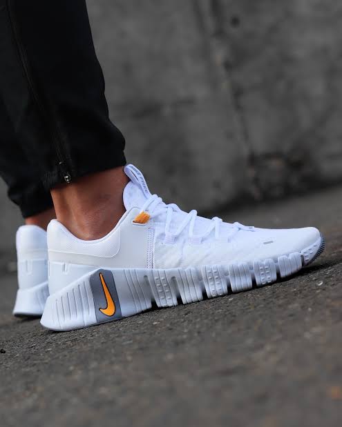 Nike Free Metcon 5 Sundial Mens Size US 10.5